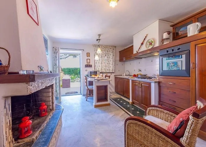 La Casa Fra Gli Ulivi Luxury With Pool Near Cinque Terre And Tuscany 4*