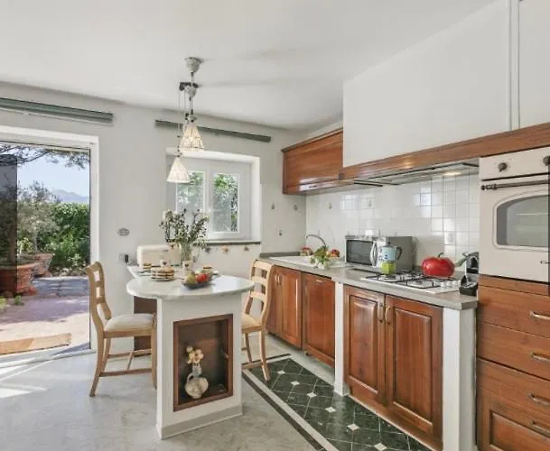 La Casa Fra Gli Ulivi Luxury With Pool Near Cinque Terre And Tuscany 4* Montemarcello