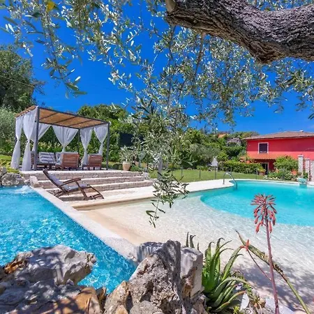 ゲストハウス La Casa Fra Gli Ulivi Luxury With Pool Near Cinque Terre And Tuscany