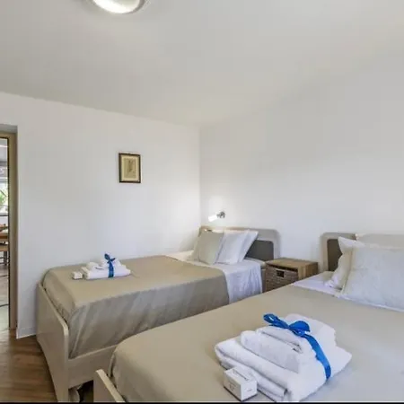 La Casa Fra Gli Ulivi Luxury With Pool Near Cinque Terre And Tuscany Affittacamere