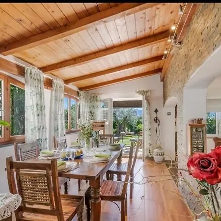 La Casa Fra Gli Ulivi Luxury With Pool Near Cinque Terre And Tuscany モンテマルチェッロ