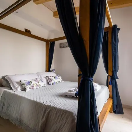 La Casa Fra Gli Ulivi Luxury With Pool Near Cinque Terre And Tuscany Гостевой дом 4*