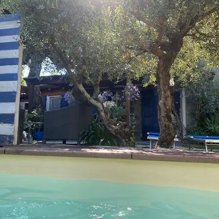 La Casa Fra Gli Ulivi Luxury With Pool Near Cinque Terre And Tuscany Гостевой дом 4*