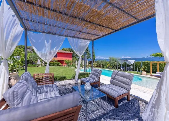 La Casa Fra Gli Ulivi Luxury With Pool Near Cinque Terre And Tuscany 4*