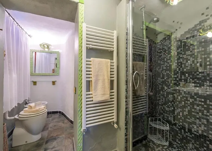 ゲストハウス La Casa Fra Gli Ulivi Luxury With Pool Near Cinque Terre And Tuscany モンテマルチェッロ